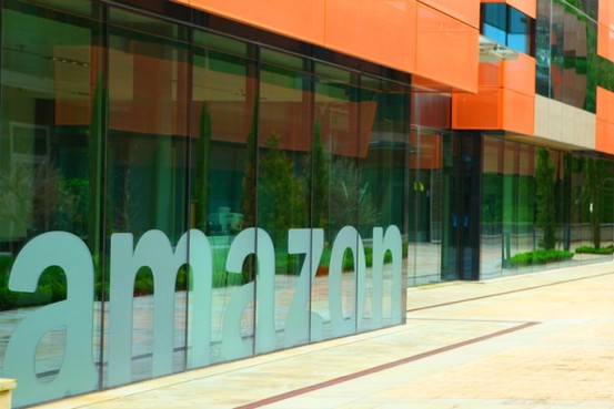 Amazon Broadens Cloud Services as Big Companies Sign On