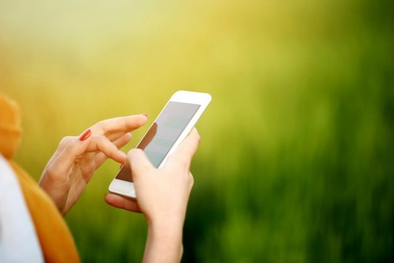 Apple iPhone with curved screen could come as soon as next year